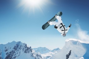 2026美加墨世界杯-三大体育热点聚焦，黄蜂备战亚冠、太阳造点良机、多特蒙德回应争议